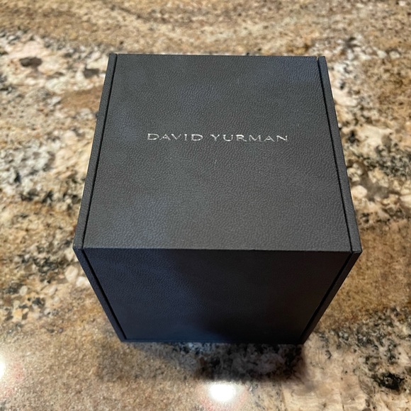 David Yurman 5mm Cable Classic with diamonds - Picture 2 of 12